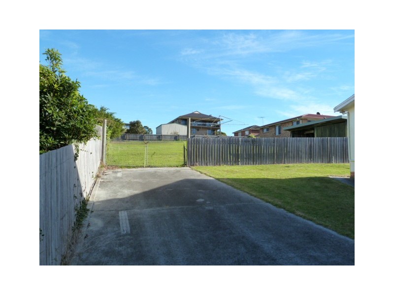 2/121 Westwood Street, Bridport TAS 7262