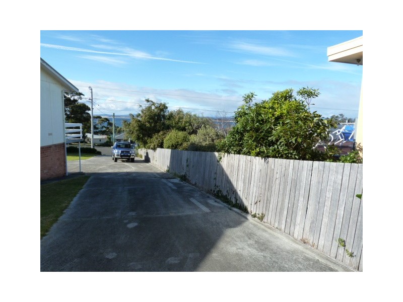 2/121 Westwood Street, Bridport TAS 7262