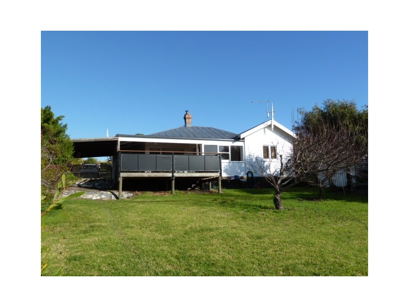 8 May Street, Bridport TAS 7262