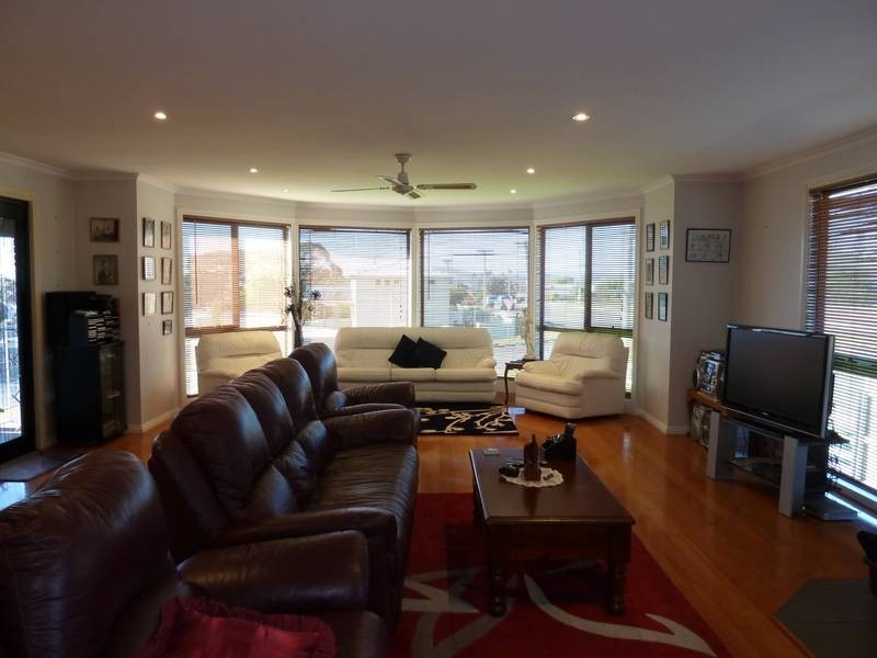 1 Westwood Street, Bridport TAS 7262