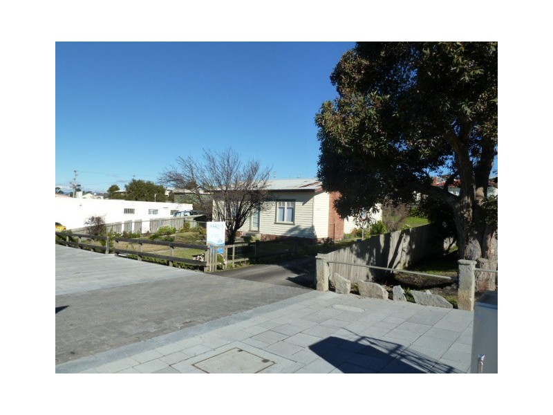 97 – 99 Main Street, Bridport TAS 7262