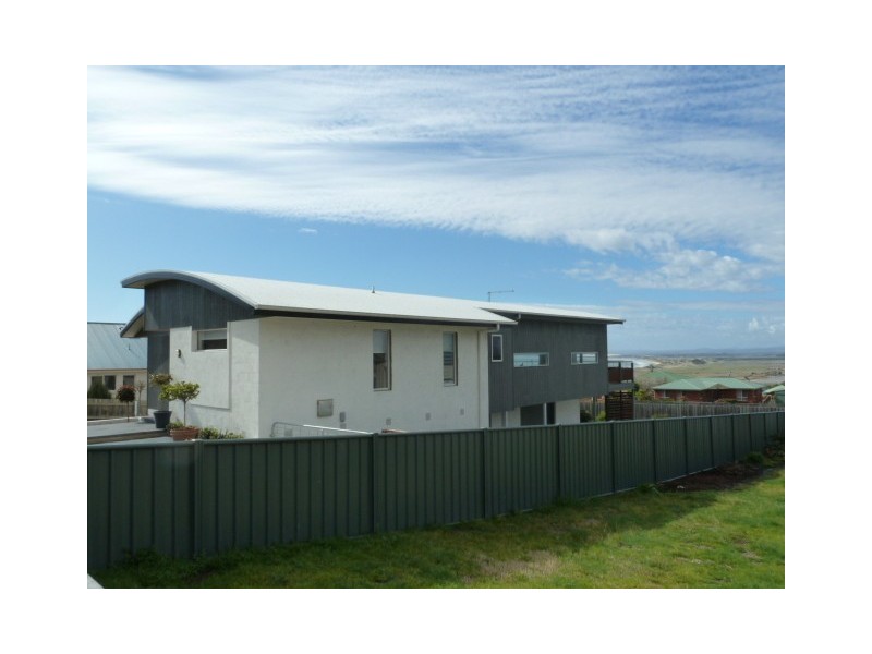 3 Andrews Place, Bridport TAS 7262