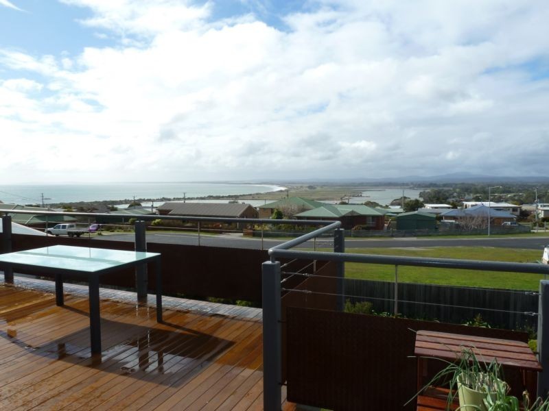 3 Andrews Place, Bridport TAS 7262