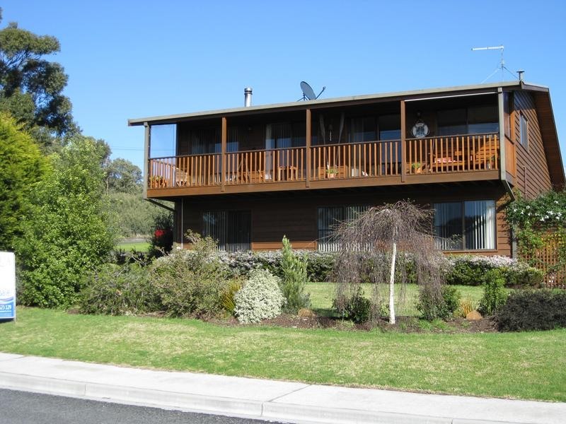 8 William Street, Bridport TAS 7262