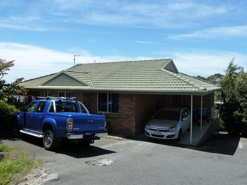 2/21 Emma Street, Bridport TAS 7262