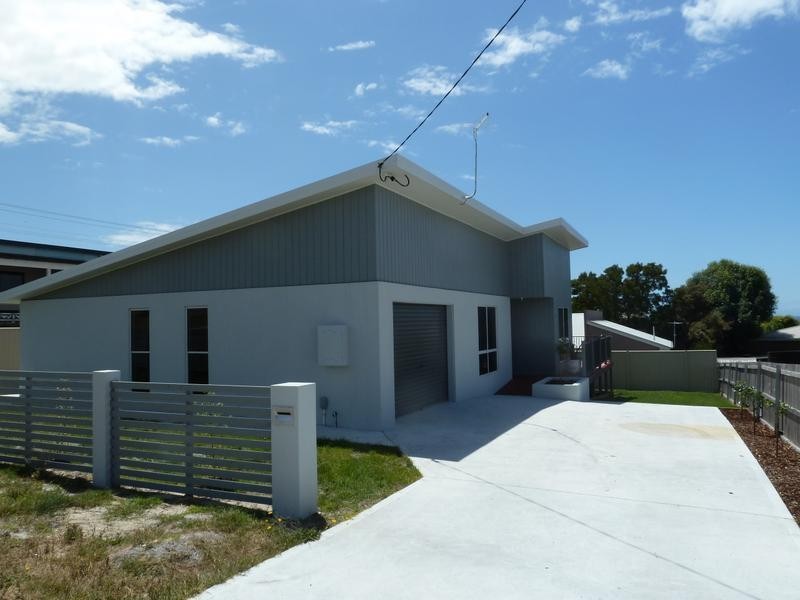 1/20 Louisa Street, Bridport TAS 7262