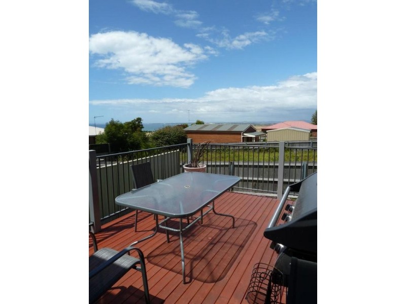 1/20 Louisa Street, Bridport TAS 7262