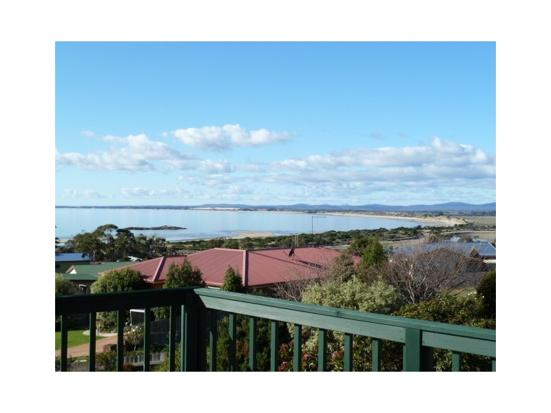 27 Barnett Crescent, Bridport TAS 7262