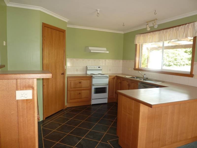 27 Barnett Crescent, Bridport TAS 7262