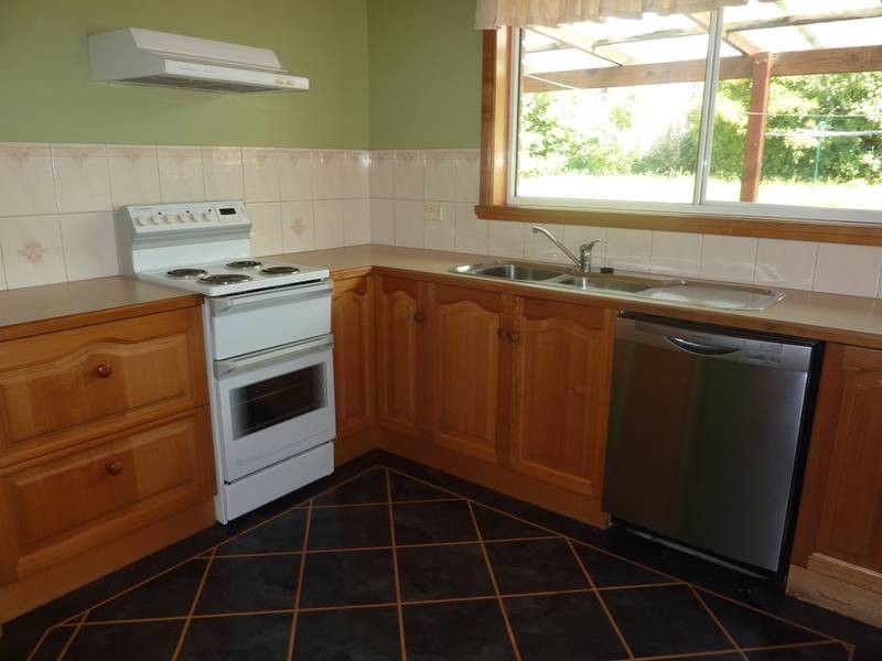 27 Barnett Crescent, Bridport TAS 7262