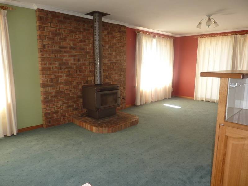 27 Barnett Crescent, Bridport TAS 7262