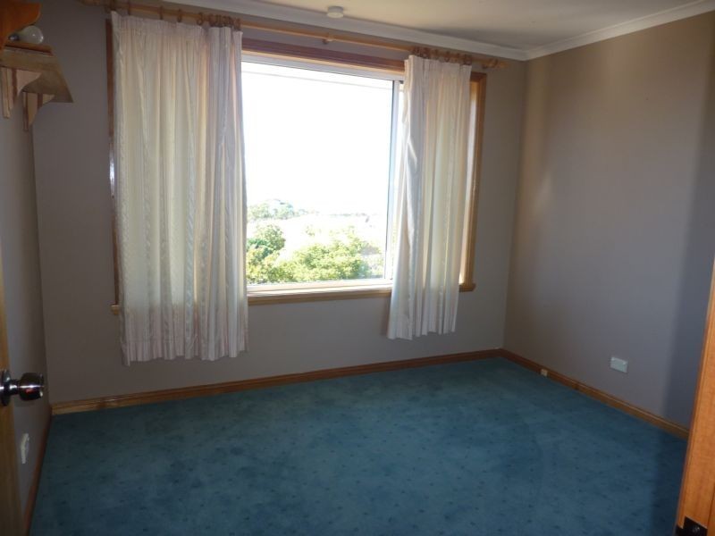 27 Barnett Crescent, Bridport TAS 7262