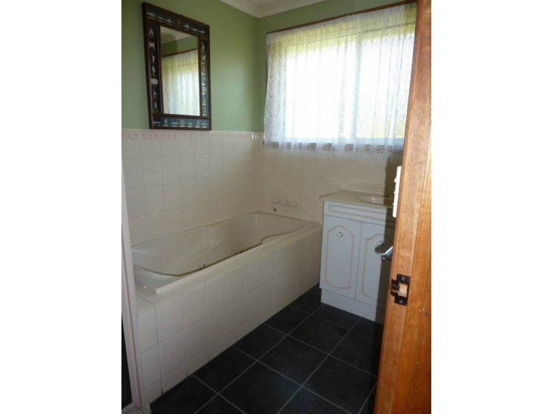 27 Barnett Crescent, Bridport TAS 7262