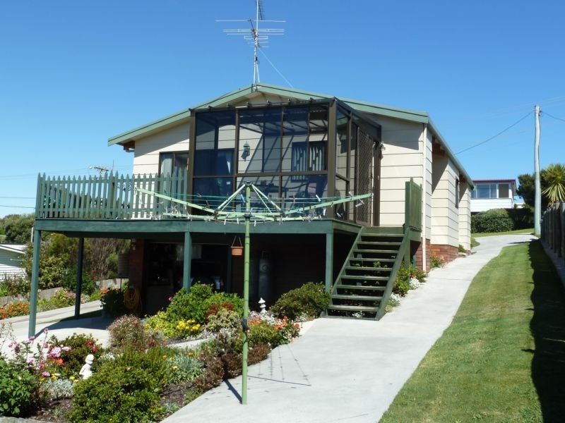 10 Frances Street, Bridport TAS 7262