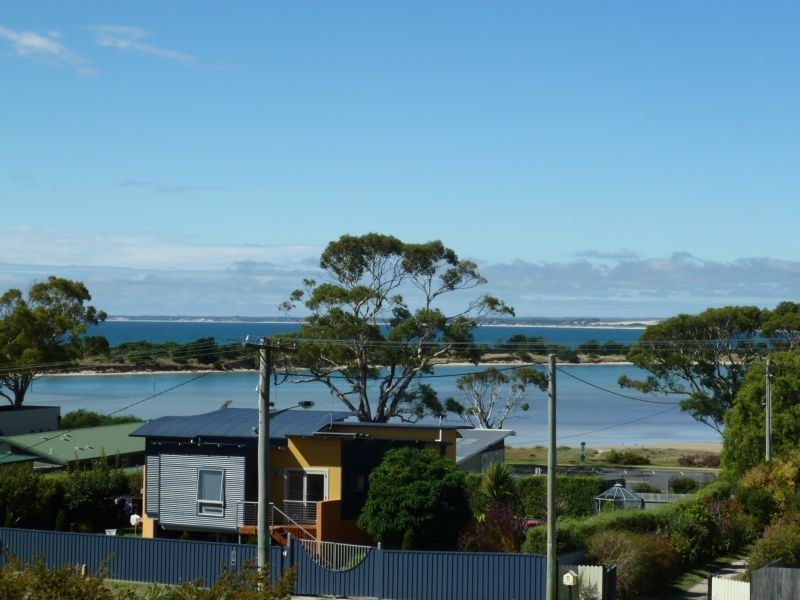 10 Frances Street, Bridport TAS 7262
