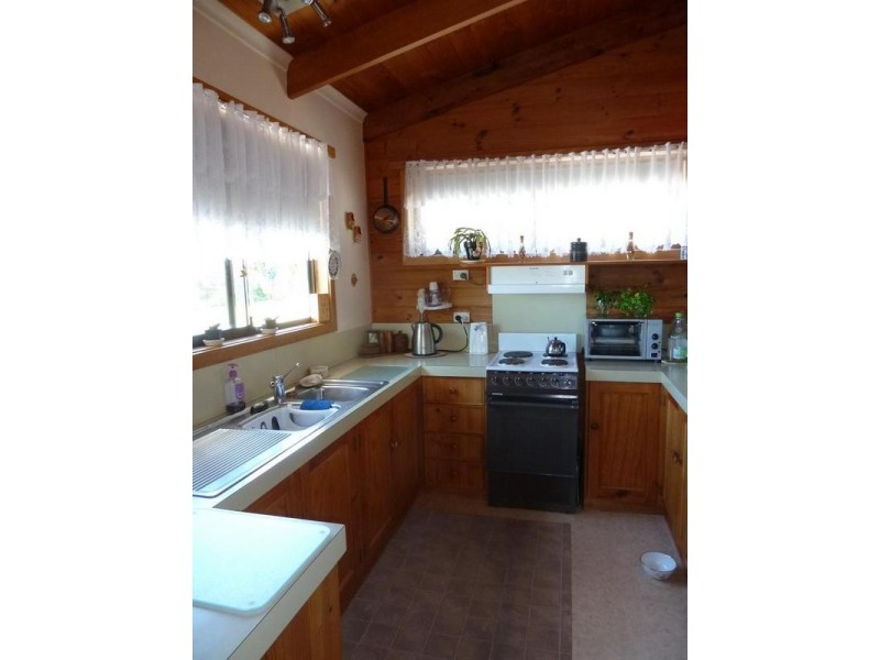 10 Frances Street, Bridport TAS 7262