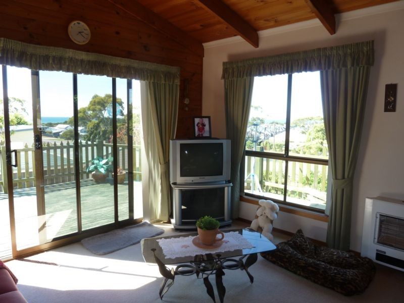 10 Frances Street, Bridport TAS 7262