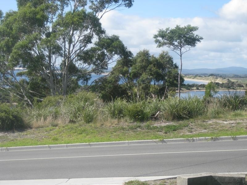 12 Emma Street, Bridport TAS 7262