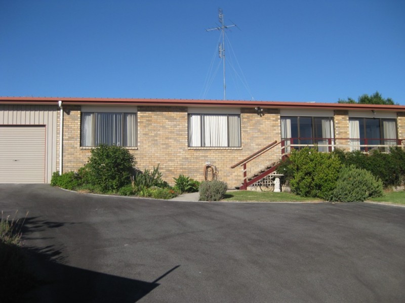 10 Emma Street, Bridport TAS 7262
