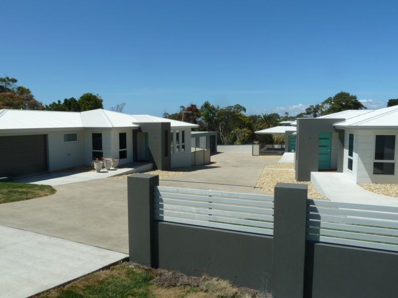 2 & 3/2 Westwood Street, Bridport TAS 7262