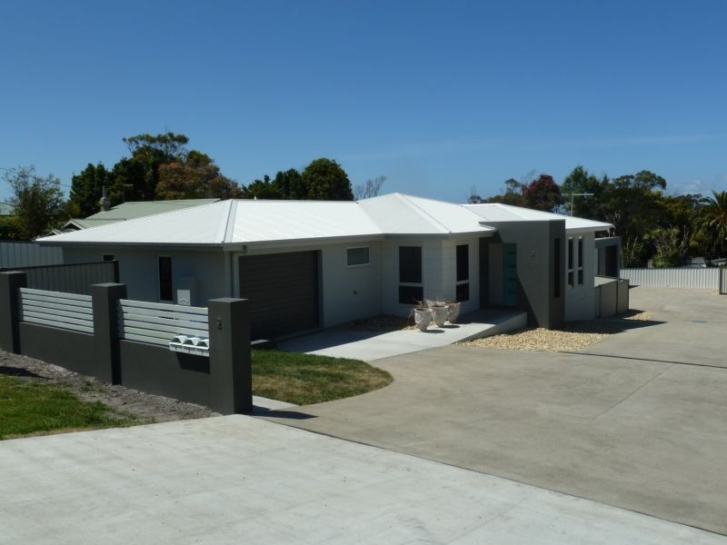 2 & 3/2 Westwood Street, Bridport TAS 7262