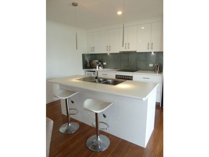 2 & 3/2 Westwood Street, Bridport TAS 7262