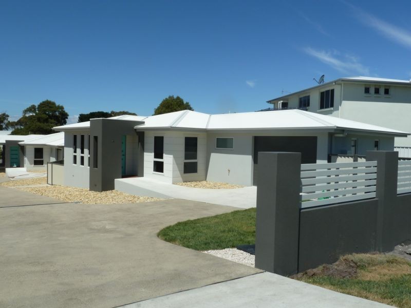 2 & 3/2 Westwood Street, Bridport TAS 7262