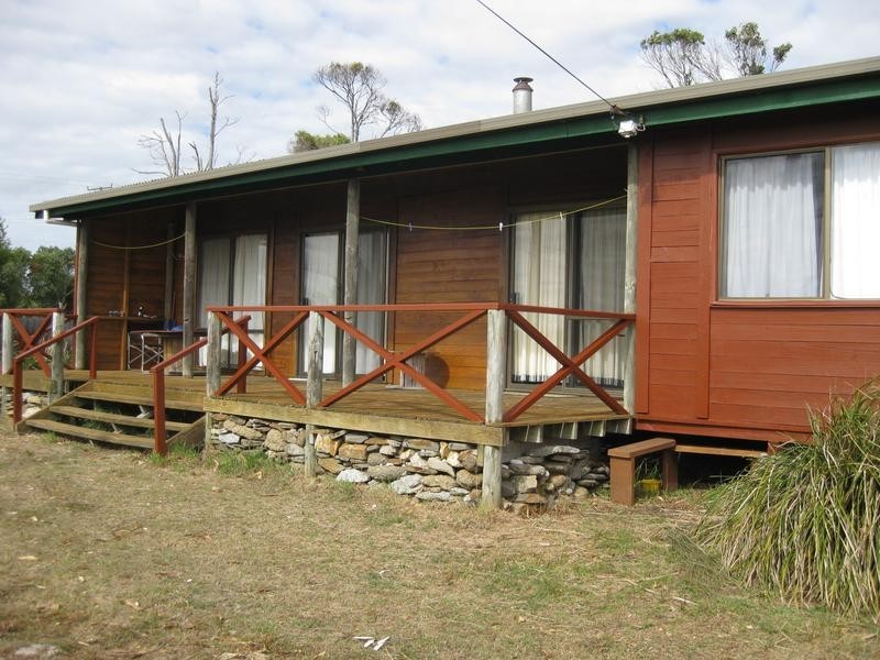 1 Carins Close, Tomahawk TAS 7262