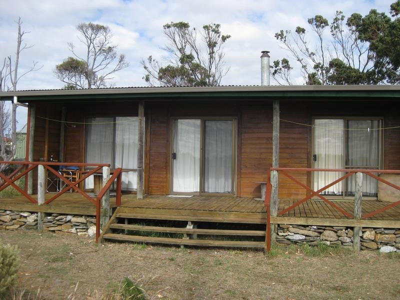 1 Carins Close, Tomahawk TAS 7262