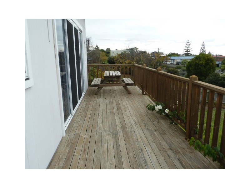 11 May Street, Bridport TAS 7262