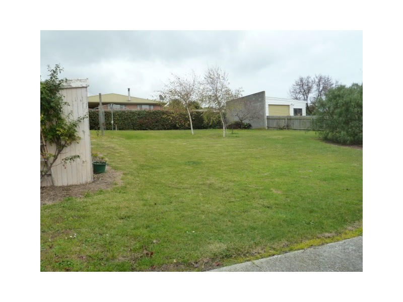 11 May Street, Bridport TAS 7262