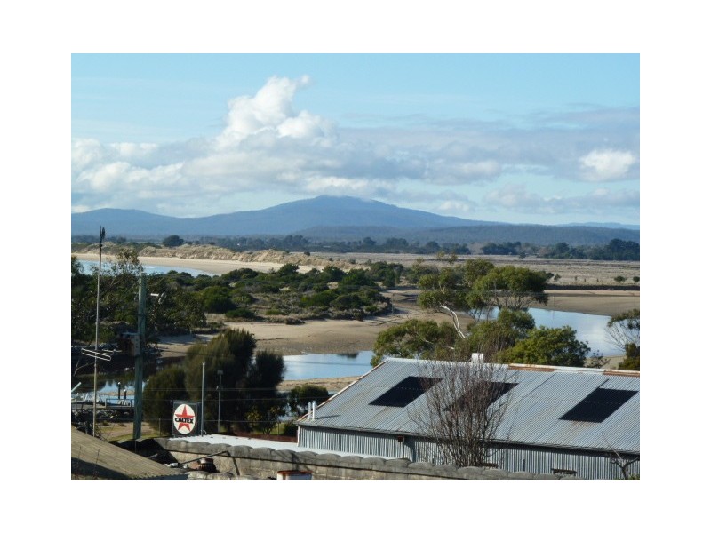 9 Barnett Crescent, Bridport TAS 7262