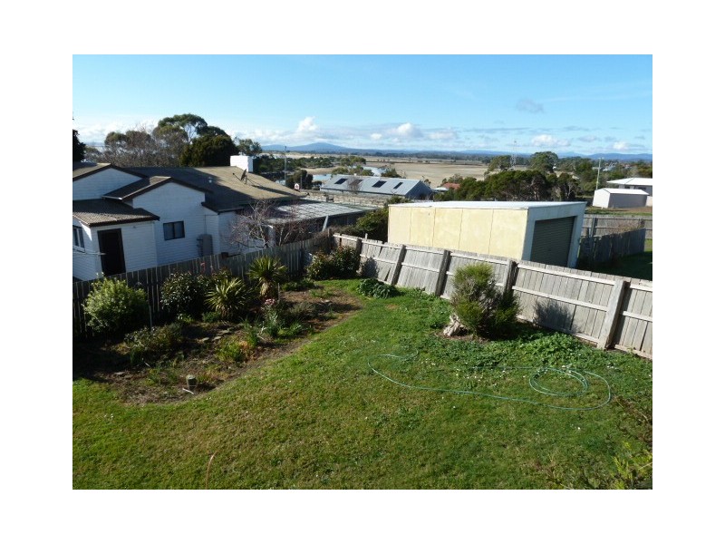 9 Barnett Crescent, Bridport TAS 7262