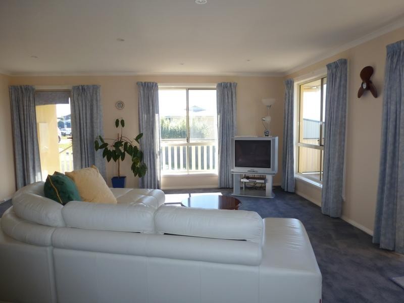 1 Samantha Court, Bridport TAS 7262