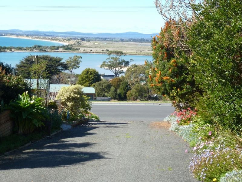 30 Emma Street, Bridport TAS 7262