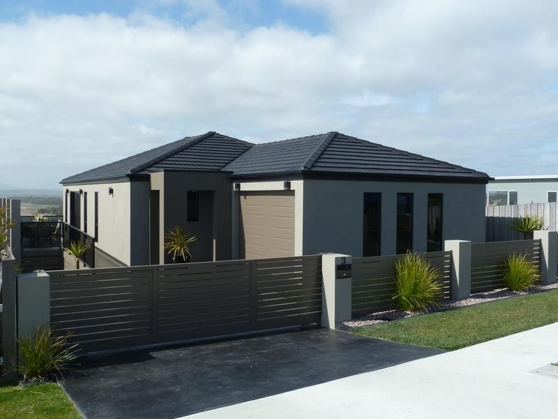 1/3 Flinders Lane, Bridport TAS 7262