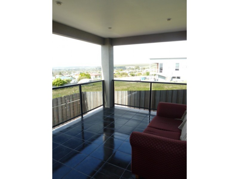 1/3 Flinders Lane, Bridport TAS 7262