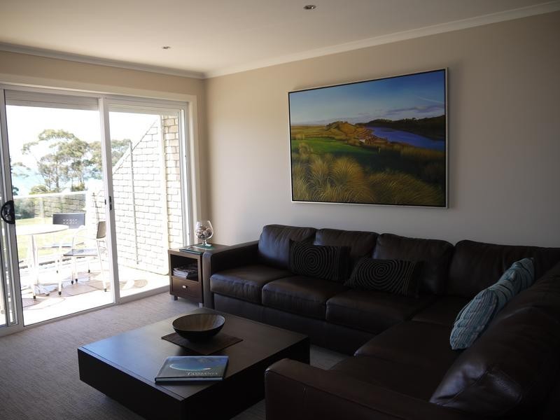 10/85 Main Street, Bridport TAS 7262