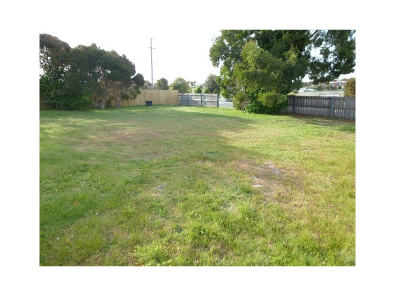 5 Charles Street, Bridport TAS 7262