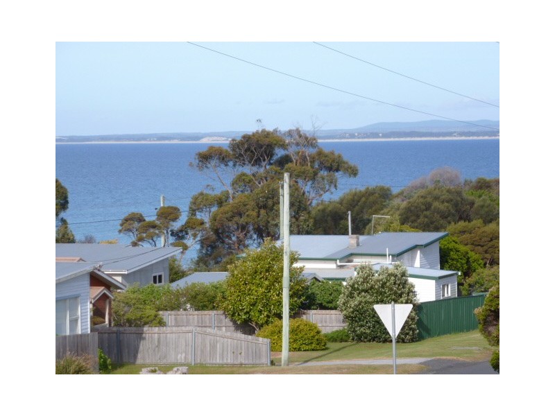 5 Charles Street, Bridport TAS 7262