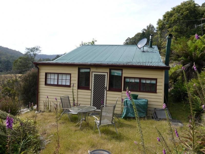 8 Lower Cascade Road, Derby TAS 7264