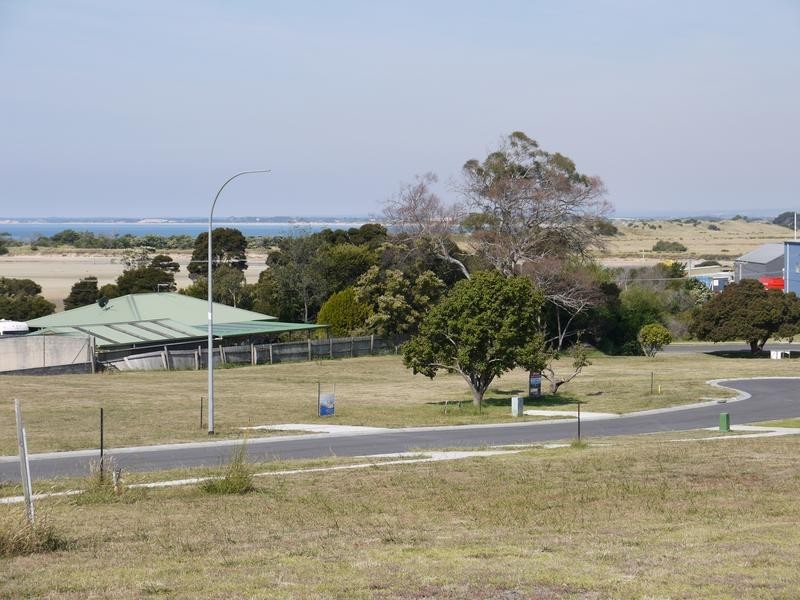 16 Therese Street, Bridport TAS 7262