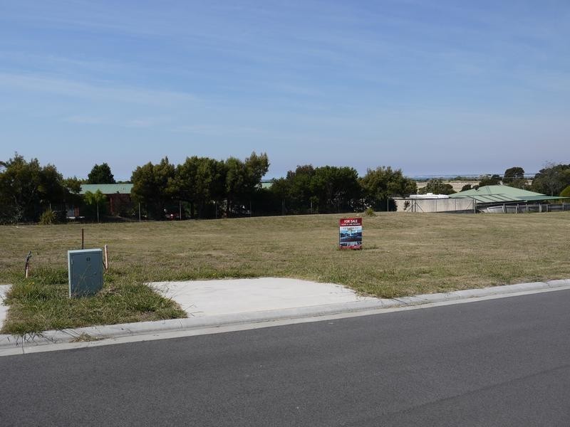14 Therese Street, Bridport TAS 7262