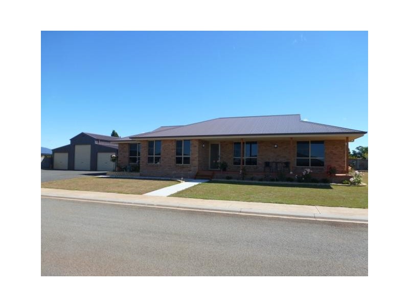 6 Barclay Drive, Scottsdale TAS 7260