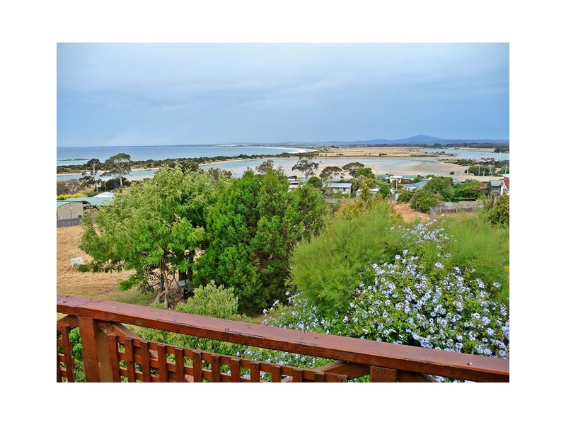 33 Emma Street, Bridport TAS 7262