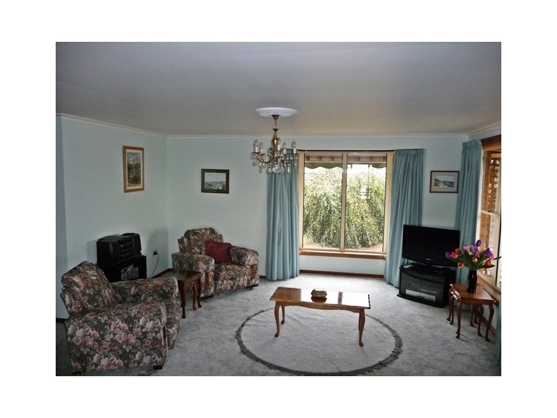 33 Emma Street, Bridport TAS 7262