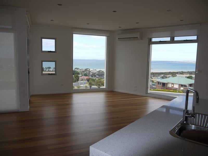 1/5 Clarke Street, Bridport TAS 7262