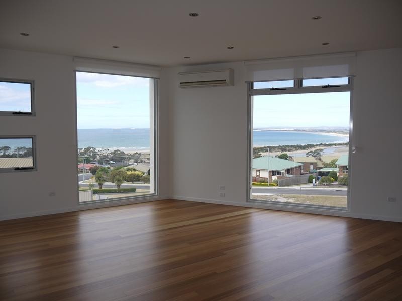 1/5 Clarke Street, Bridport TAS 7262