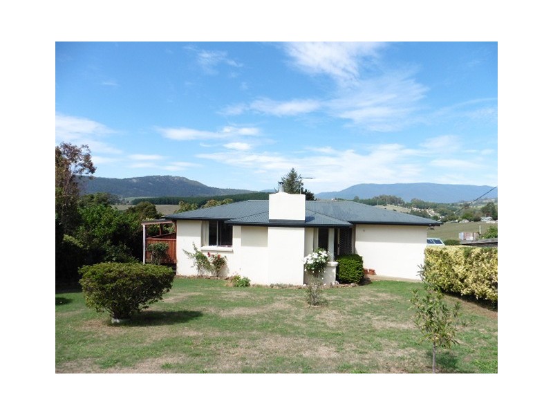 8 Alice Street, Scottsdale TAS 7260