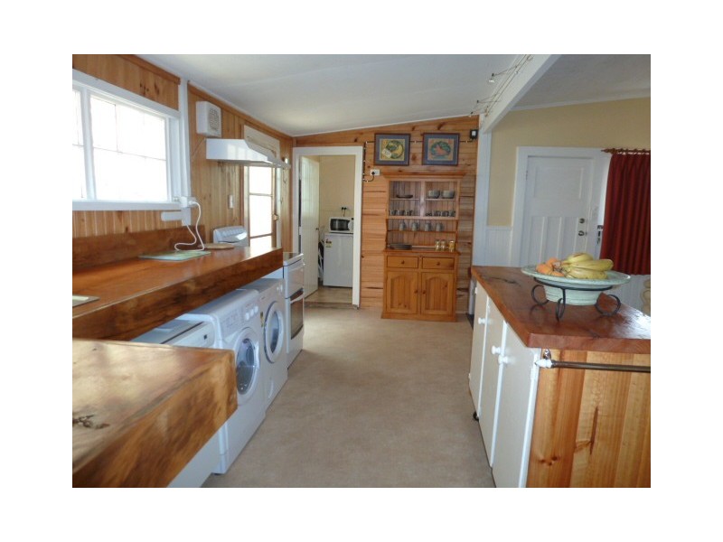 9-10 Christopher Street, Derby TAS 7264